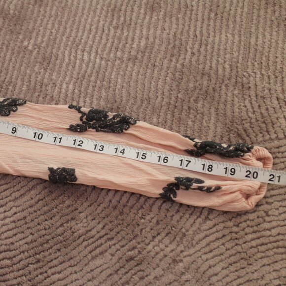 Free People size X-Small Women’s Emma Pink Gray Floral Embroidered Dress - Picture 12 of 13